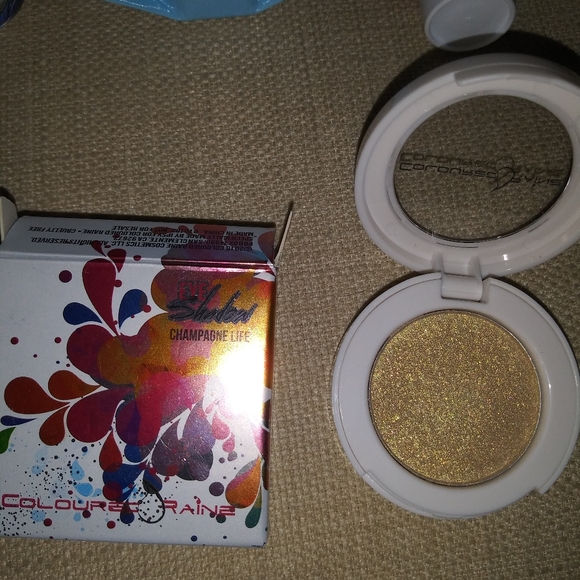 Makeup bundle - Picture 5 of 8